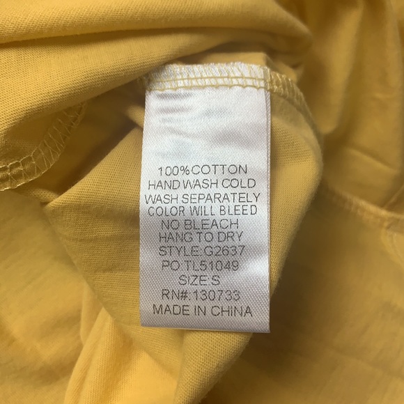 NWT UMGEE Raw Hem V-Neck Top - Picture 4 of 4